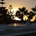 Hotel Maison Des Lys - Luxury