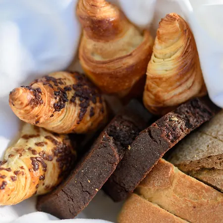 Maison Des Lys - Luxury ホテル