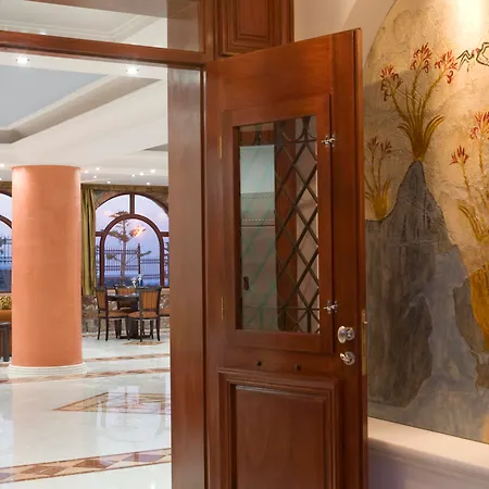 Hotell Maison Des Lys - Luxury Akrotírion