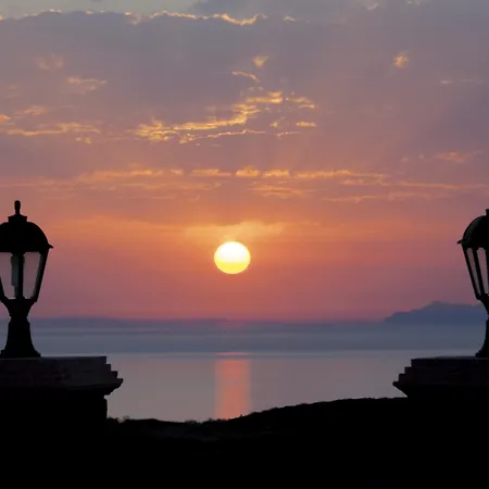 Maison Des Lys - Luxury Szálloda