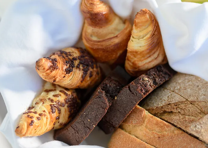 Maison Des Lys - Luxury Hotell