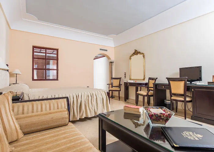 Maison Des Lys - Luxury Hotell Akrotírion